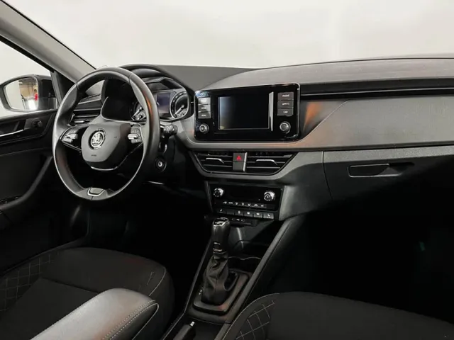 Skoda Rapid, II — фото 10