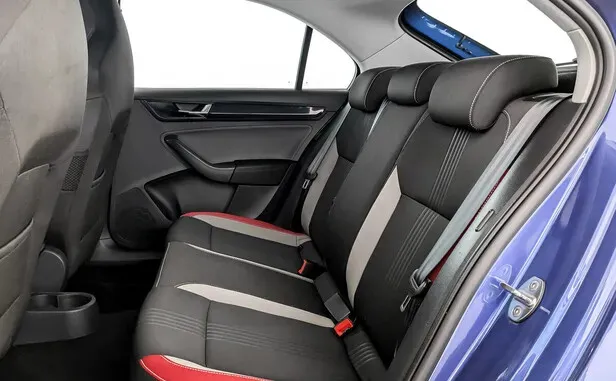 Skoda Rapid, I Рестайлинг — фото 7