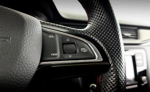 Skoda Rapid, I Рестайлинг — фото 11
