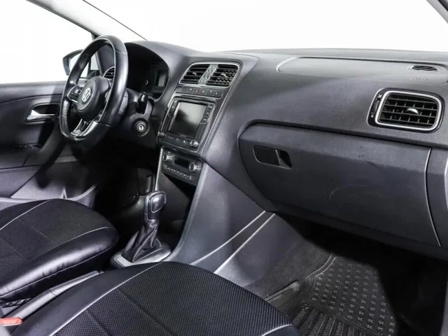 Volkswagen Polo, V Рестайлинг — фото 19
