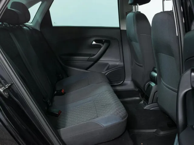 Volkswagen Polo, V Рестайлинг — фото 10