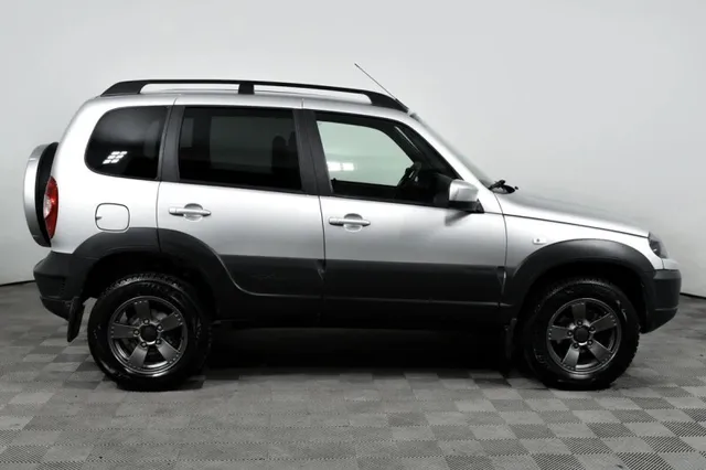 Chevrolet Niva — фото 4