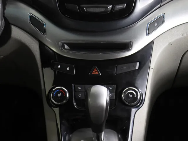 Chevrolet Orlando — фото 13